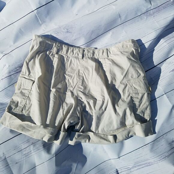 3/$25 b moss khaki shorts 6 - Picture 3 of 3